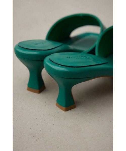 AZUL by moussy（アズールバイマウジー）の「スクエアトゥローヒールサンダル（サンダル・レディース・グリーン/シルバー/ブラック・LARGE/MEDIUM/SMALL）」の13枚目の写真