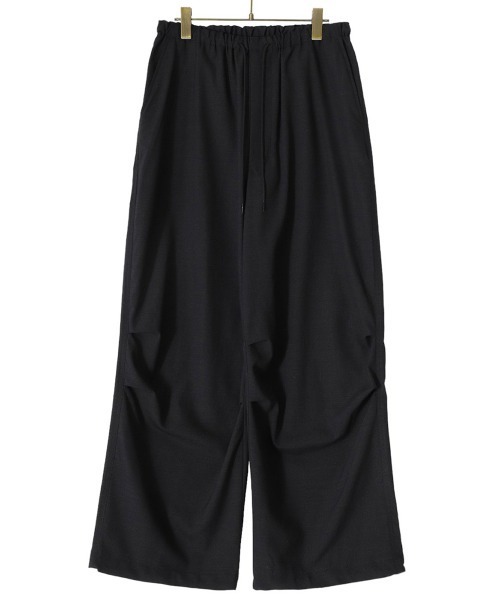 marka（マーカ）の「marka / マーカ：KNEE TUCK PANTS - TUMBLED WOOL TROPICAL -：M24A-08PT02C[COR]（その他パンツ・メンズ・ブラック・1/2）」の6枚目の写真