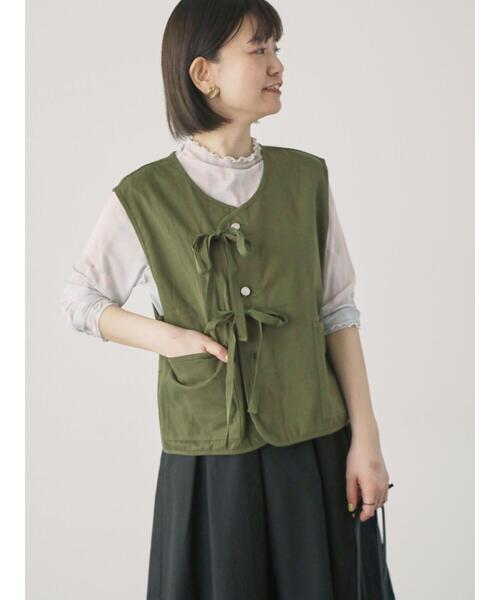 Lugnoncure（ルノンキュール）の「リボンショートベスト（ベスト・レディース・オフホワイト/カーキ/ブラック・F）」の4枚目の写真