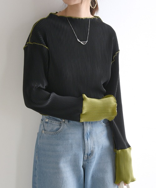 and it_（アンドイット）の「袖配色プリーツトップス（Tシャツ/カットソー・レディース・ライトグリーン/グレー/ブラウン/ブラック系1/ブラック系2/ライトブルー/ベージュ/キナリ・S-M/M-L）」の9枚目の写真