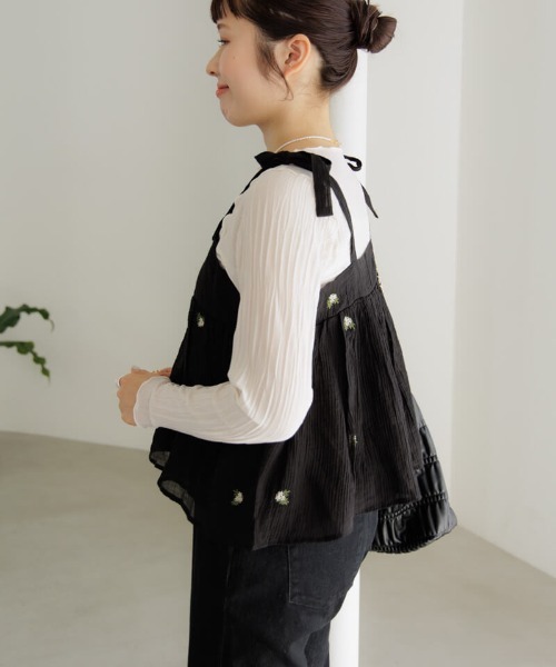 flower（フラワー）の「タイニーブーケビスチェ（キャミソール・レディース・ブラック/アイボリー・FREE）」の3枚目の写真