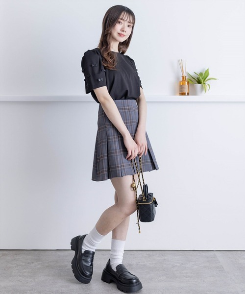 clear（クリア）の「バックジップ袖リボンフ半袖カットソートップス［バレエコア ガーリー カジュアル］≪再入荷≫（Tシャツ/カットソー・レディース・ホワイト×ブラック/ブラック×ホワイト/ブラック/オフホワイト・F）」の6枚目の写真