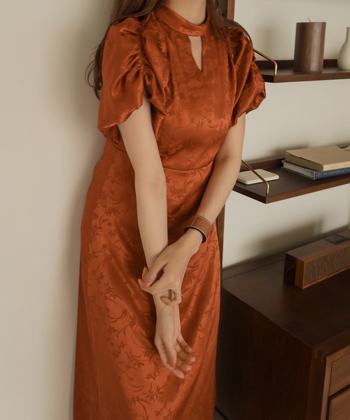 ◆MICHAA(ミーシャ)ウエスト金属ビジョ装飾テーラードワンピース Tiered one-piece | ブラック | MI AND MOU