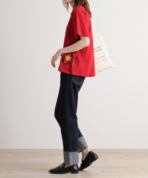 Emago(イマゴ)の「EMAGO 裾花刺繍ドルマンT(Tシャツ/カットソー・レディース・レッド/ブラック/アイボリー・FREE)」の17枚目の写真
