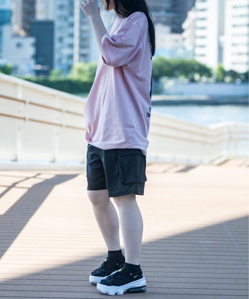 JOHN'S CLOSET（ジョンズクローゼット）の「【13】ビリヤードボール プリント ビッグTシャツ（Tシャツ/カットソー・メンズ・ブルー/ラベンダー/ホワイト系1/ホワイト系2/ホワイト系3/ブラック系1/ブラック系2/ブラック系3/スモークピンク・MEDIUM/LARGE）」の15枚目の写真