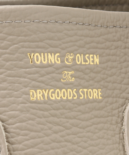 IENA（イエナ）の「【YOUNG&OLSEN/ヤングアンドオルセン】EMBOSSED LEATHER TOTE M トートバッグ（トートバッグ・レディース・ベージュ・FREE）」の8枚目の写真