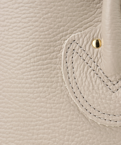 IENA（イエナ）の「【YOUNG&OLSEN/ヤングアンドオルセン】EMBOSSED LEATHER TOTE M トートバッグ（トートバッグ・レディース・ベージュ・FREE）」の10枚目の写真