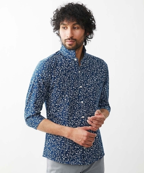 MICHEL KLEIN HOMME (ミッシェルクランオム)の「ボタニカル柄七分袖ジャージシャツ(シャツ/ブラウス・メンズ・ライトブルー/ネイビー・MEDIUM/LARGE/X-LARGE)」の1枚目の写真