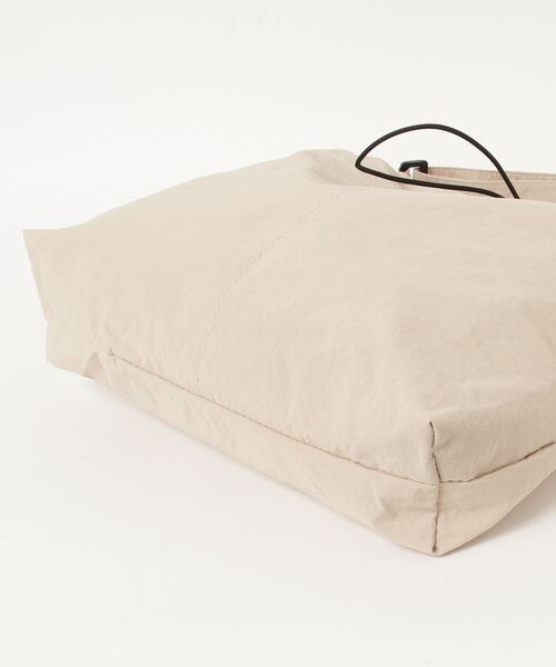 gossip！ロサンゼルス（ゴシップロサンゼルス）の「Y2K 大容量軽量トートバッグ カジュアル大容量ショルダーバッグ 大容量クロスボディバッグ トートバッグ（トートバッグ・レディース・ベージュ/ブラック・FREE）」の13枚目の写真