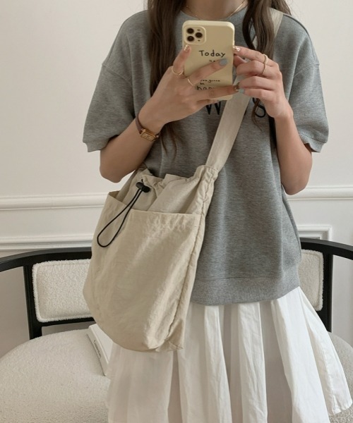 gossip！ロサンゼルス（ゴシップロサンゼルス）の「Y2K 大容量軽量トートバッグ カジュアル大容量ショルダーバッグ 大容量クロスボディバッグ トートバッグ（トートバッグ・レディース・ベージュ/ブラック・FREE）」の8枚目の写真