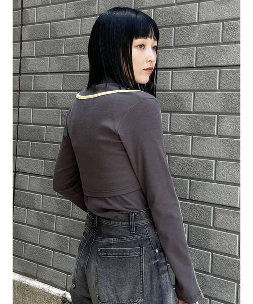 MURUA（ムルーア）の「マルチウェイレイヤードトップス（Tシャツ/カットソー・レディース・グレー/ブラック/カーキ・FREE）」の6枚目の写真