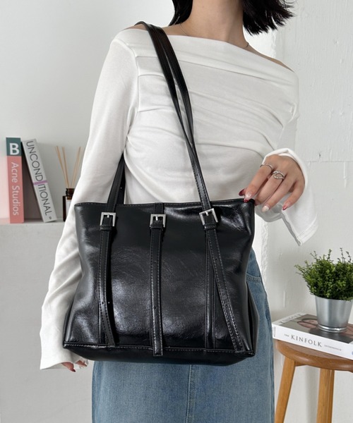 CLEA（クレア）の「スリムベルトPUトートバッグ（トートバッグ・レディース・アイボリー/ブラック/シルバー・FREE）」の11枚目の写真