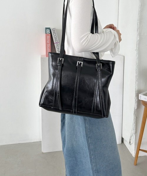 CLEA（クレア）の「スリムベルトPUトートバッグ（トートバッグ・レディース・アイボリー/ブラック/シルバー・FREE）」の13枚目の写真