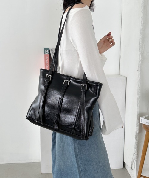 CLEA（クレア）の「スリムベルトPUトートバッグ（トートバッグ・レディース・アイボリー/ブラック/シルバー・FREE）」の12枚目の写真