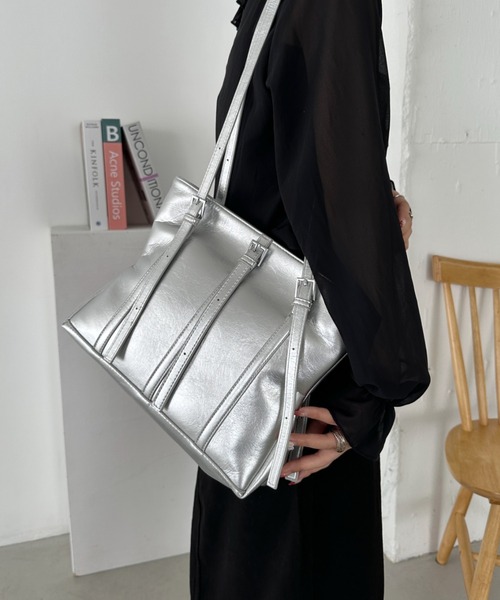 CLEA（クレア）の「スリムベルトPUトートバッグ（トートバッグ・レディース・アイボリー/ブラック/シルバー・FREE）」の20枚目の写真