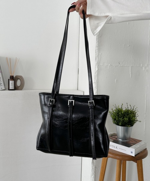 CLEA（クレア）の「スリムベルトPUトートバッグ（トートバッグ・レディース・アイボリー/ブラック/シルバー・FREE）」の15枚目の写真