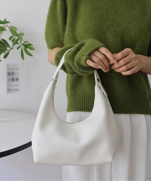 Miniministore(ミニミニストア)の「フェイクレザーワンハンドルバッグ 韓国風(ハンドバッグ・レディース・グリーン/イエロー/ブルー/オフホワイト/ブラック/ピンクベージュ/キャメル・FREE)」の2枚目の写真