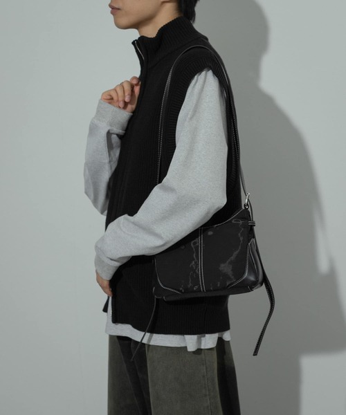 SENSE OF PLACE by URBAN RESEARCH（センスオブプレイスバイアーバンリサーチ）の「『洗濯可』ドライバーズニットベスト（ベスト・メンズ・ブラック・LARGE/MEDIUM）」の6枚目の写真