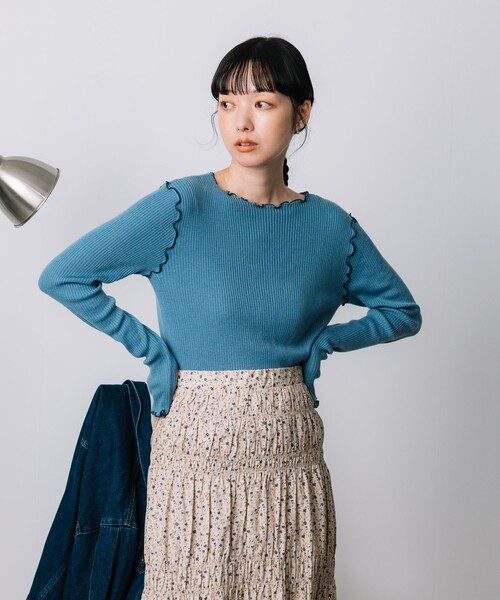 FREAK'S STORE（フリークスストア）の「ウォッシャブル ラメメロークルーネックニット（ニット/セーター・レディース・オフホワイト/ブラック/サックスブルー/ベージュ・ﾌﾘ-）」の4枚目の写真