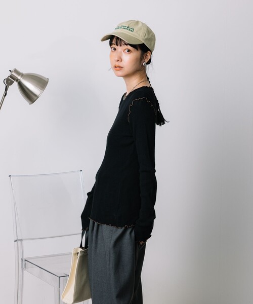 FREAK'S STORE（フリークスストア）の「ウォッシャブル ラメメロークルーネックニット（ニット/セーター・レディース・オフホワイト/ブラック/サックスブルー/ベージュ・ﾌﾘ-）」の16枚目の写真