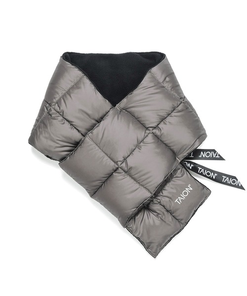 TAION（タイオン）の「【TAION(タイオン)】〈グッズ〉ベーシック ダウンマフラー（マフラー・メンズ・バーガンディー/ベージュ系1/チャコールグレー/キャメル/パープル/ダークオリーブ/ブラック/レモンイエロー/ダークグリーン/チョコ/ライトブルー/ミント/ネイビー系6/ベージュ/ラベンダー/グリーン系その他2/ダークグリーン系/ブラック系3/オレンジ/ブラウン系1/オリーブ/レオパード/ダークパープル/サンドベージュ/ライム/オフホワイト/グレー/ライトグレー/ダークネイビー/チャコール/カーキ/レッド系その他7/ブラック系その他3/その他9/ベージュ系4/ベージュ系5/ブルー系その他/ネイビー/その他8・ONESIZE）」の7枚目の写真