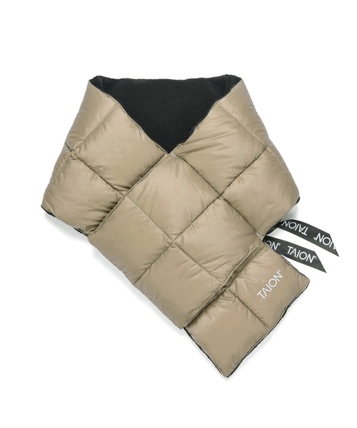 TAION（タイオン）の「【TAION(タイオン)】〈グッズ〉ベーシック ダウンマフラー（マフラー・メンズ・バーガンディー/ベージュ系1/チャコールグレー/キャメル/パープル/ダークオリーブ/ブラック/レモンイエロー/ダークグリーン/チョコ/ライトブルー/ミント/ネイビー系6/ベージュ/ラベンダー/グリーン系その他2/ダークグリーン系/ブラック系3/オレンジ/ブラウン系1/オリーブ/レオパード/ダークパープル/サンドベージュ/ライム/オフホワイト/グレー/ライトグレー/ダークネイビー/チャコール/カーキ/レッド系その他7/ブラック系その他3/その他9/ベージュ系4/ベージュ系5/ブルー系その他/ネイビー/その他8・ONESIZE）」の18枚目の写真