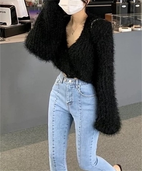 FREE STYLISTS(フリー スタイリスト)の「短丈シャギーヤーンVネックニットカーディガン(カーディガン/ボレロ・レディース・ホワイト/ブラック/ピンク/イエロー/ブルー・FREE)」の3枚目の写真