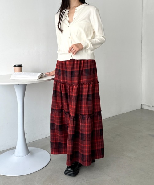 CLEA（クレア）の「クルーネックゴールドボタンニットカーディガン（カーディガン/ボレロ・レディース・グレー/ブラック/アイボリー/レッド/ピンク/ホワイト/イエロー/ブラウン/グリーン・FREE）」の22枚目の写真