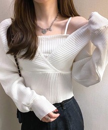 デコルテ見せリブニット