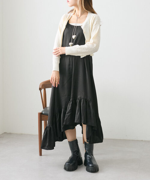 w closet(ダブルクローゼット)の「イレヘムキャミワンピース(ワンピース・レディース・ブラック/ベージュ/ホワイト・FREE)」の10枚目の写真