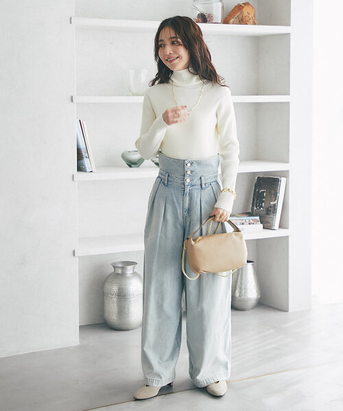 AULENTTI（オウレンティ）の「【オウレンティ】チェーンストラップ付ワンハンドルバッグ（ハンドバッグ・レディース・ボルドー/ベージュ・FREE）」の7枚目の写真