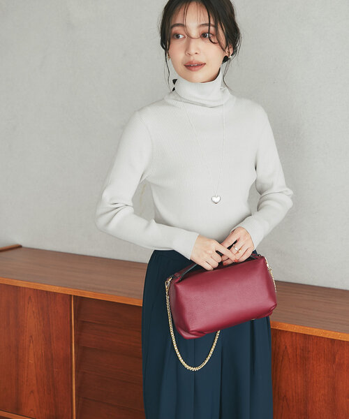 AULENTTI（オウレンティ）の「【オウレンティ】チェーンストラップ付ワンハンドルバッグ（ハンドバッグ・レディース・ボルドー/ベージュ・FREE）」の18枚目の写真