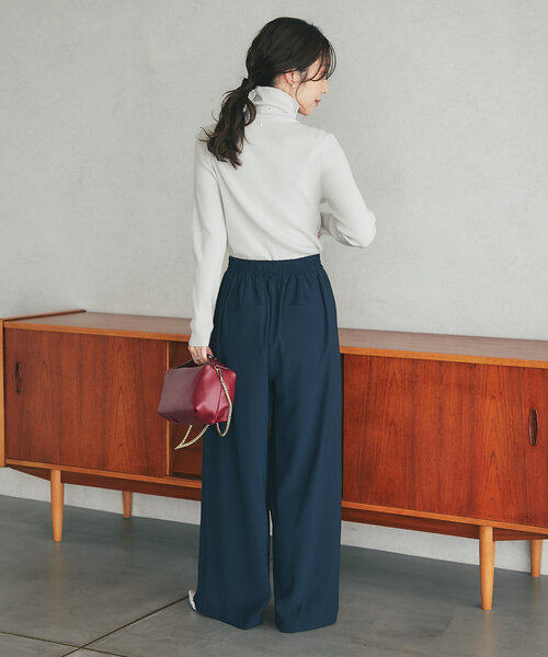 AULENTTI（オウレンティ）の「【オウレンティ】チェーンストラップ付ワンハンドルバッグ（ハンドバッグ・レディース・ボルドー/ベージュ・FREE）」の22枚目の写真