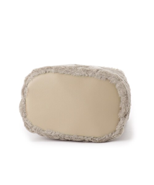 SHOO・LA・RUE（シューラルー）の「◆フェイクファーキルトショルダー（ショルダーバッグ・レディース・ブラック/ナチュラル/グレー・00）」の18枚目の写真