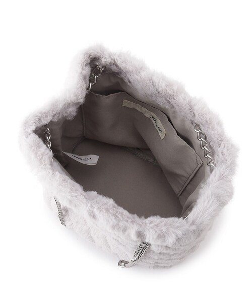 SHOO・LA・RUE（シューラルー）の「◆フェイクファーキルトショルダー（ショルダーバッグ・レディース・ブラック/ナチュラル/グレー・00）」の19枚目の写真