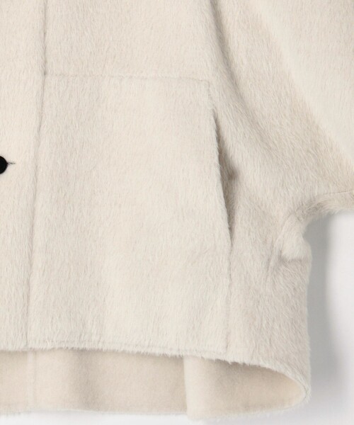TOMORROWLAND .B（トゥモローランドビー）の「アルパカダブルフェイス ドルマンショートコート（その他アウター・レディース・ホワイト/チャコールグレー・FREE）」の9枚目の写真