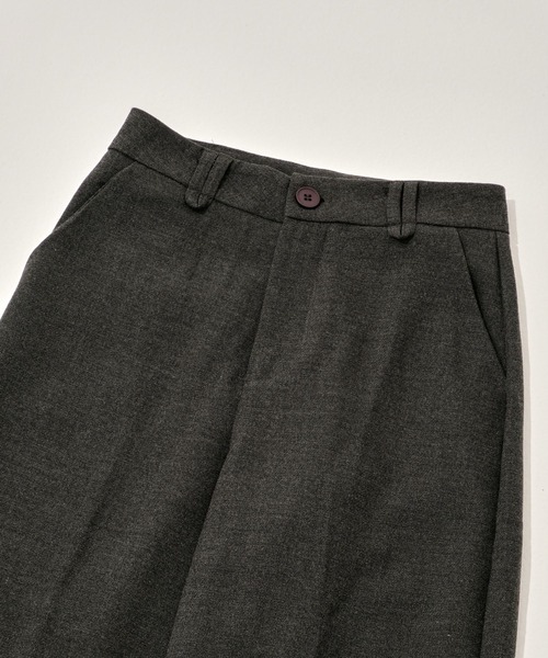 Nu（ニュー）の「【Nu】ストレートスラックスパンツ（その他パンツ・レディース・ブラック/チャコールグレー/ブラウン・S/M）」の14枚目の写真