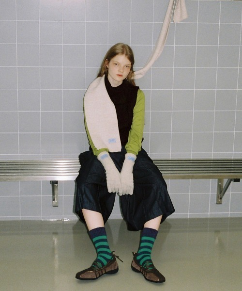 ROCKFISH WEATHERWEAR(ロックフィッシュウェザーウェア)の「FLUFFY KNIT MUFFLER(マフラー・レディース・スカイブルー/クリーム/グレー/ピンク/ブラウン/ライトグレー/ネイビー/ベージュ・FREE)」の13枚目の写真