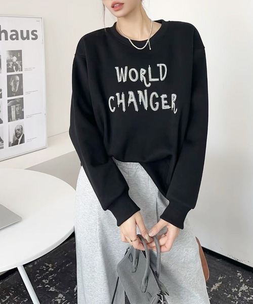 aimoha(アイモハ)の「英字ロゴプリント裏起毛スウェット(スウェット・レディース・ワインレッド/ネイビー/オフホワイト/杢グレー/ブラック/ブラウン・FREE)」の3枚目の写真