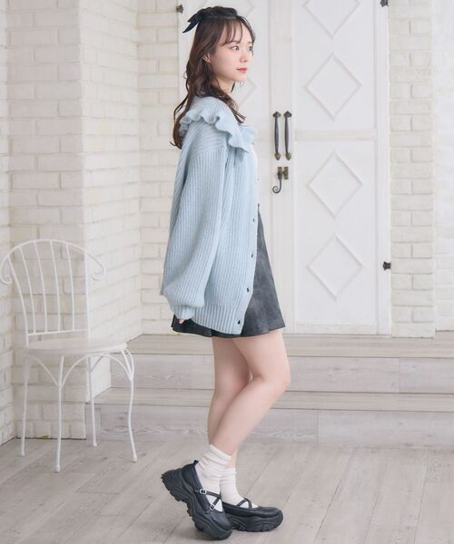 ems excite（エムズエキサイト）の「リボン釦デカ襟カーデ（カーディガン/ボレロ・レディース・ダークグレー/ブルー/ナチュラル・FREE）」の18枚目の写真
