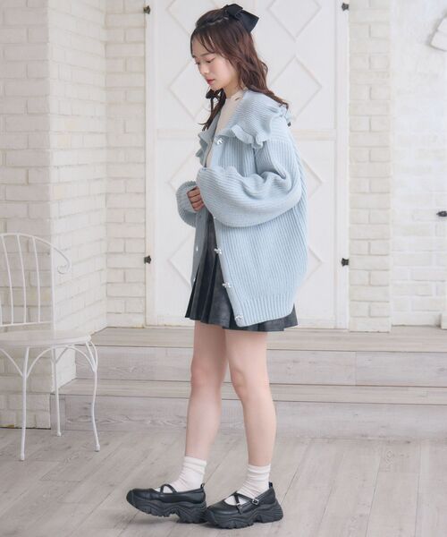 ems excite（エムズエキサイト）の「リボン釦デカ襟カーデ（カーディガン/ボレロ・レディース・ダークグレー/ブルー/ナチュラル・FREE）」の19枚目の写真