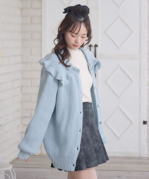 ems excite（エムズエキサイト）の「リボン釦デカ襟カーデ（カーディガン/ボレロ・レディース・ダークグレー/ブルー/ナチュラル・FREE）」の11枚目の写真