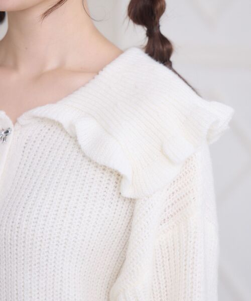 ems excite（エムズエキサイト）の「リボン釦デカ襟カーデ（カーディガン/ボレロ・レディース・ダークグレー/ブルー/ナチュラル・FREE）」の5枚目の写真