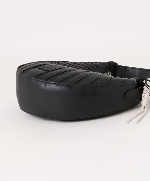 Desigual（デシグアル）の「ステッチパネル アシンメトリー ショルダーバッグ ブラック（ショルダーバッグ・レディース・ブラック・FREE）」の3枚目の写真