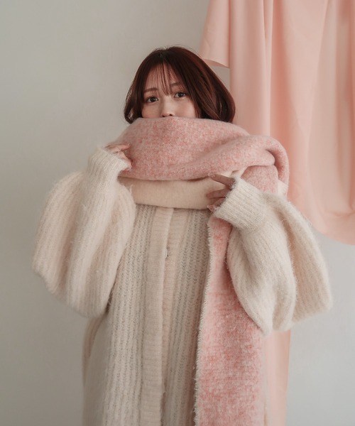 mideal（マイディール）の「２tone volume muffler / ２toneボリュームマフラー（マフラー・レディース・ピンク・FREE）」の2枚目の写真