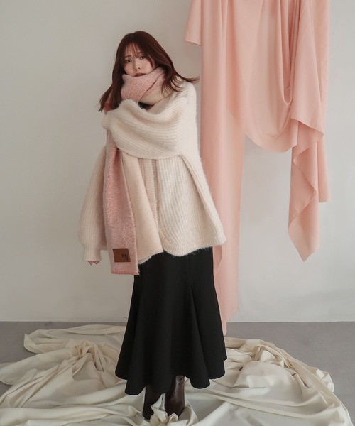 mideal（マイディール）の「２tone volume muffler / ２toneボリュームマフラー（マフラー・レディース・ピンク・FREE）」の5枚目の写真