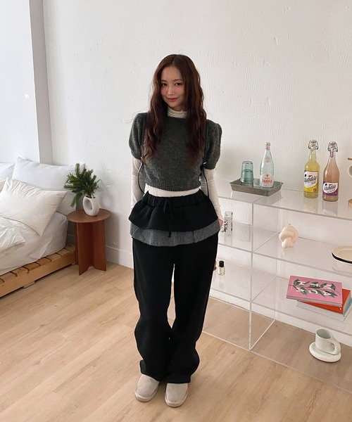 by muni:r（バイ ムニール）の「フリルダブルレイヤー起毛パンツ（スウェットパンツ・レディース・ブラック/ネイビー・FREE）」の3枚目の写真