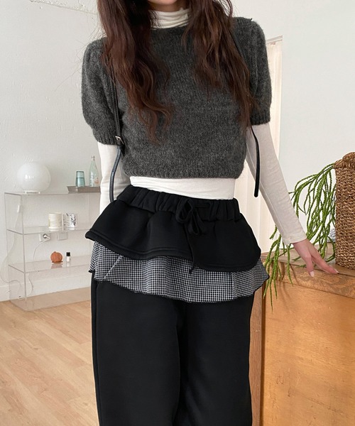 by muni:r（バイ ムニール）の「フリルダブルレイヤー起毛パンツ（スウェットパンツ・レディース・ブラック/ネイビー・FREE）」の11枚目の写真