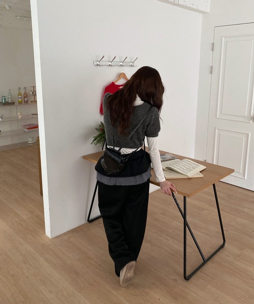 by muni:r（バイ ムニール）の「フリルダブルレイヤー起毛パンツ（スウェットパンツ・レディース・ブラック/ネイビー・FREE）」の16枚目の写真