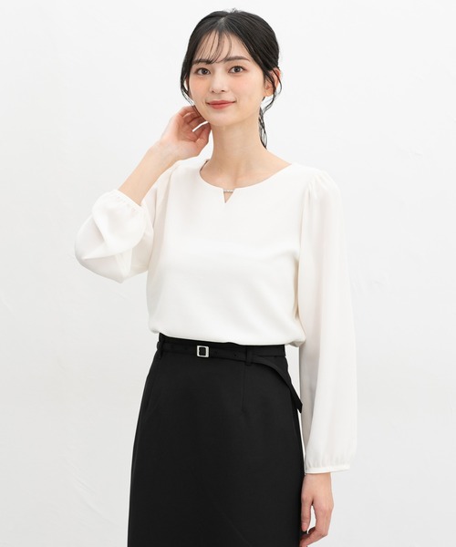 Honeys(ハニーズ)の「ラインストーン付トップス(Tシャツ/カットソー・レディース・グレイッシュブルー/アイボリー/グレイッシュベージュ/ピンク系その他/ネイビー・3L/L/LL/M/S)」の8枚目の写真